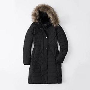 Long stretch puffed with faux fur hood